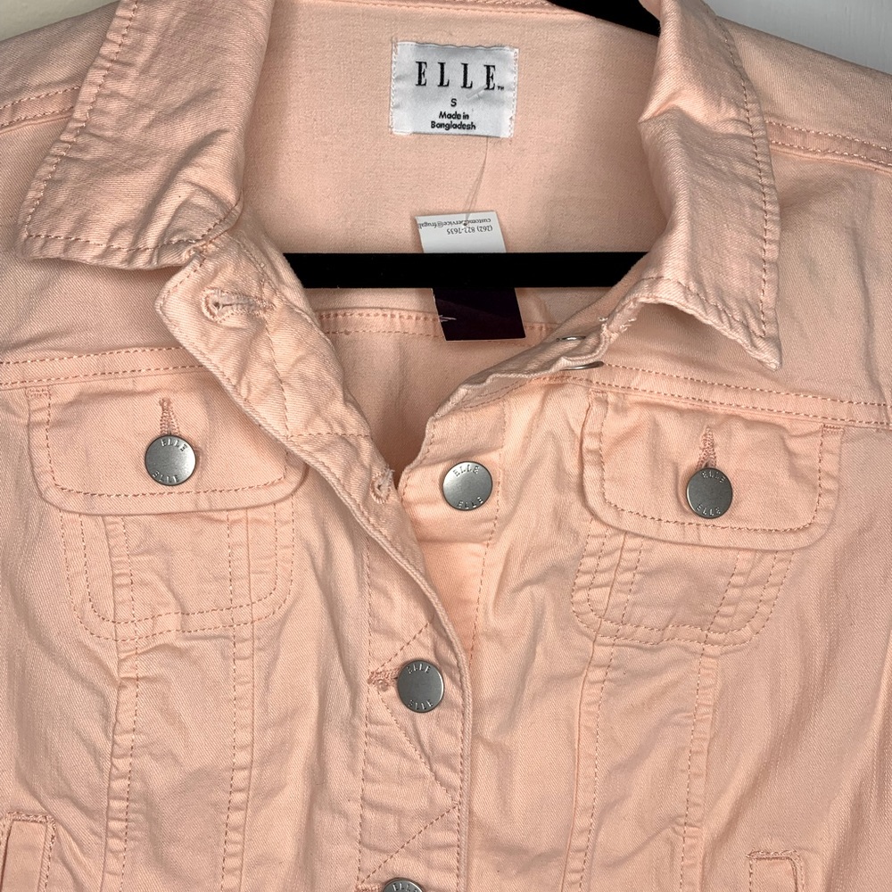 Elle “satin peach” cropped Ruffle Jean Jacket, Size S - Picture 4 of 8